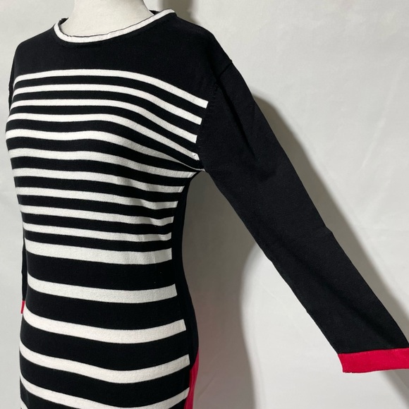 New Area Stars Color Block Stripe Mini Sweater Dress Black White Red Size Small - Picture 10 of 16